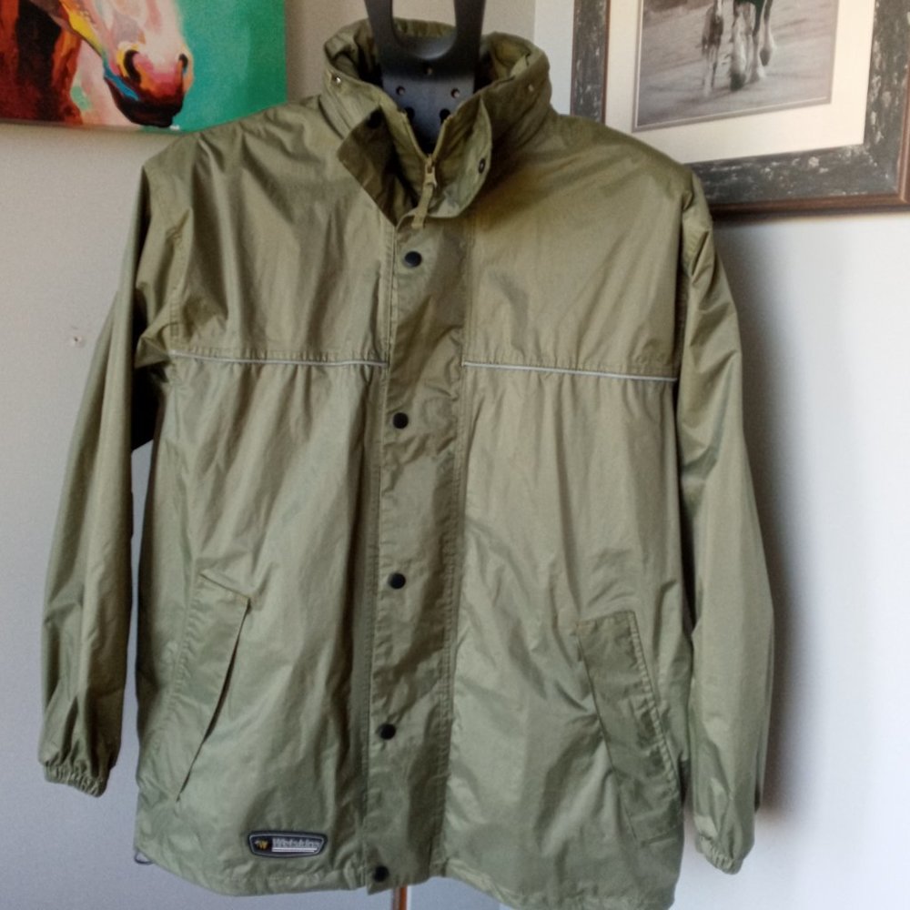 Wetskins waterproof full zip Jacket hidden Hood Size small runs big